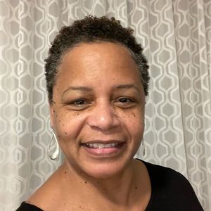 Meet your Posher, Lorna